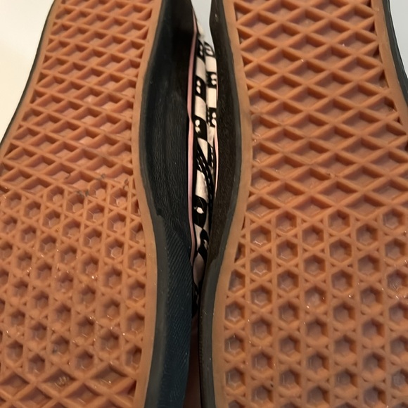 Vans Black and White Checkered Slip-On Shoes - Picture 4 of 4